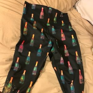 Evolution and Creation leggings! Size L 😍